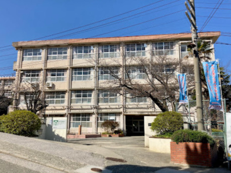 【小学校】西宮市立苦楽園小学校まで418ｍ