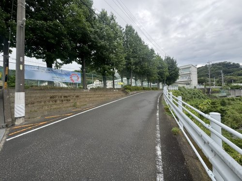 【小学校】静岡市立由比小学校まで346ｍ