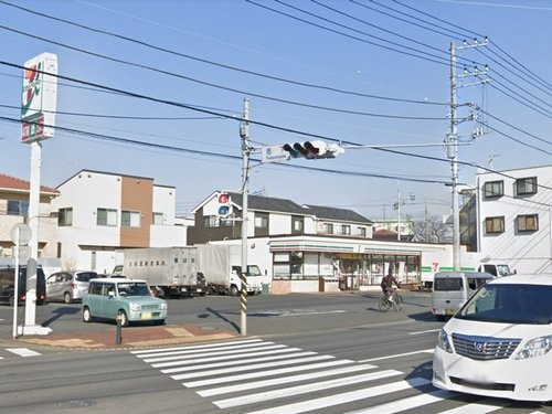 【コンビニエンスストア】セブンイレブン伊勢原下落合店まで972ｍ