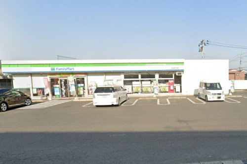 【コンビニエンスストア】ファミリーマート　岡山国府市場店まで998ｍ