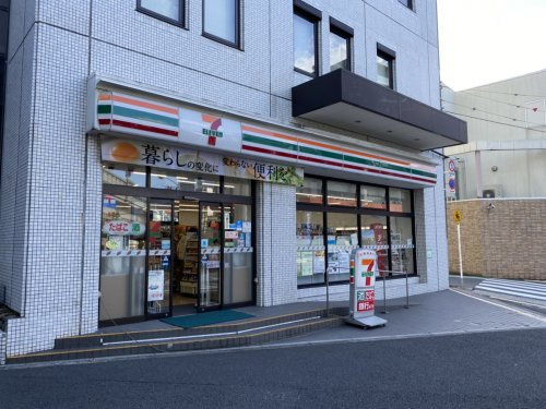 【コンビニエンスストア】セブン‐イレブン港区南青山7丁目店まで368ｍ