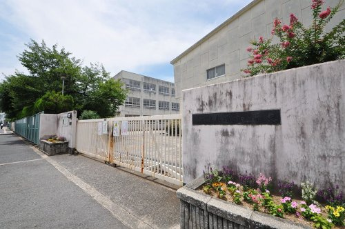 【小学校】堺市立東深井小学校まで290ｍ