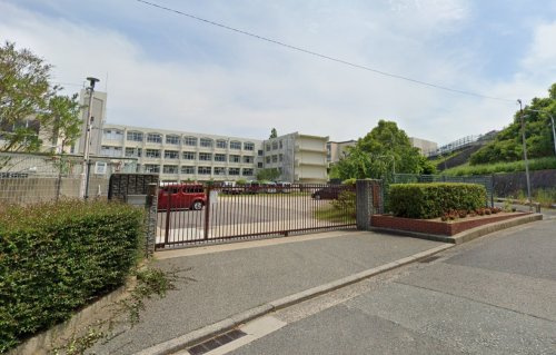 【小学校】神戸市立つつじが丘小学校まで1285ｍ