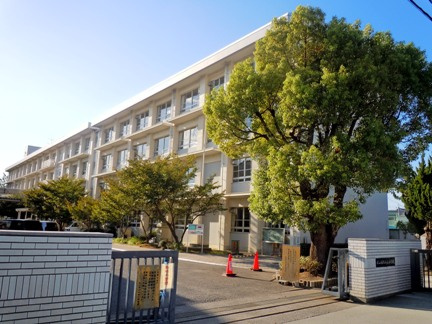 【小学校】久枝小学校まで1002ｍ