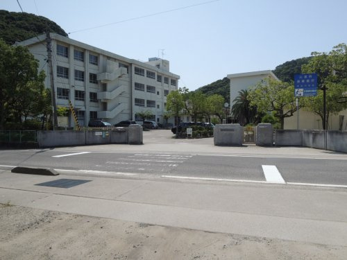 【中学校】津田中学校まで1914ｍ