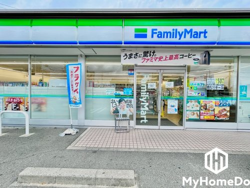 【コンビニエンスストア】ファミリーマート　守山金屋一丁目店まで641ｍ