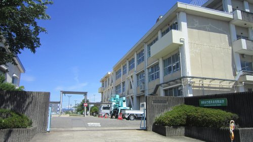 【小学校】岐阜市立長森東小学校まで1079ｍ
