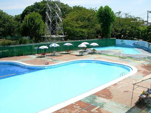 【スポーツ施設】　　　　　　玉川野毛町公園屋外プールまで373ｍ
