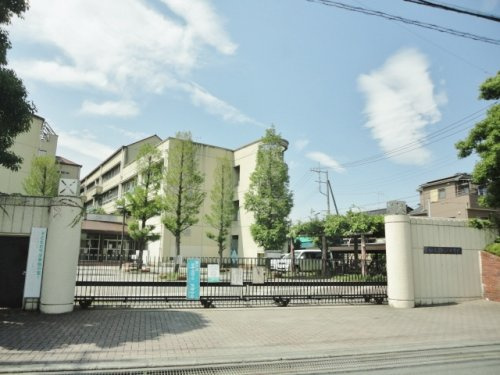 【中学校】草加市立松江中学校まで1353ｍ