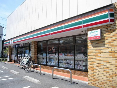 【コンビニエンスストア】セブンイレブン　足立東綾瀬3丁目店まで149ｍ