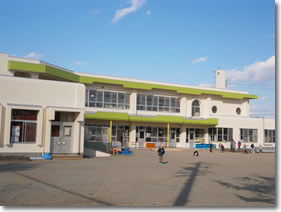 【保育園】草井保育園まで220ｍ