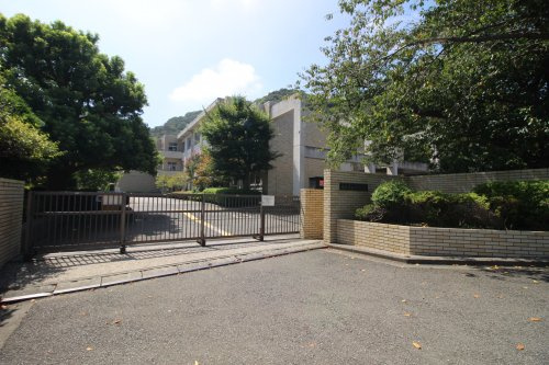 【高校】神奈川県立横須賀南高等学校まで91ｍ