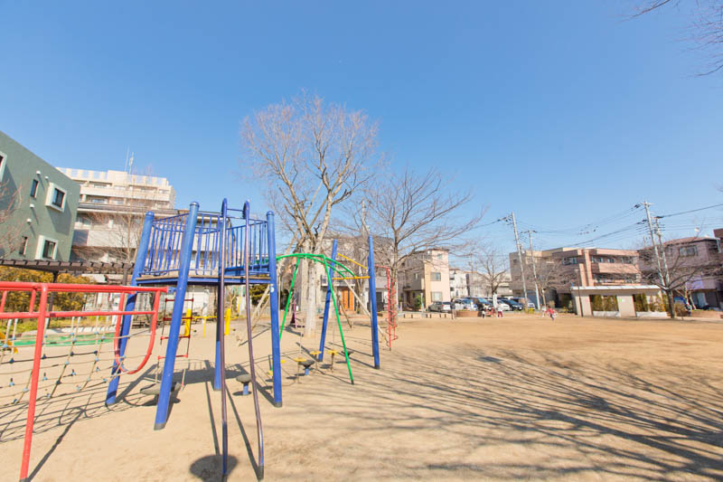 【公園】北篠崎二丁目広場まで241ｍ