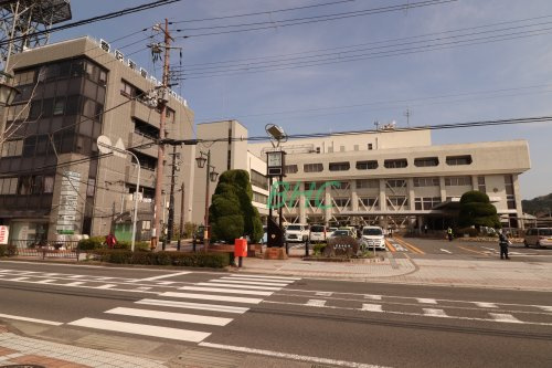 【市役所・区役所】栗東市役所まで463ｍ