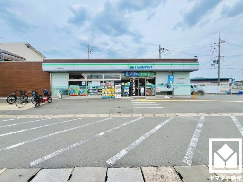 【コンビニエンスストア】ファミリーマート　久我石原町店まで847ｍ