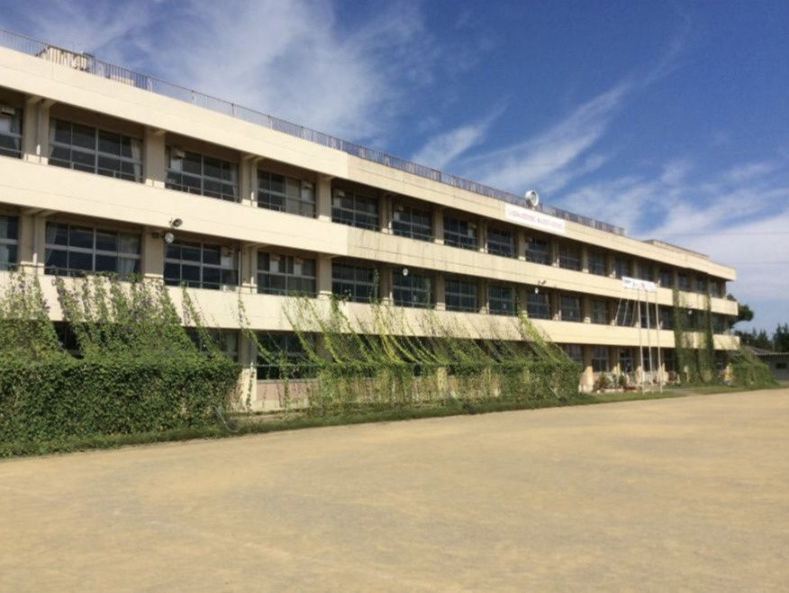 【中学校】熊谷市立　奈良中学校まで1800ｍ