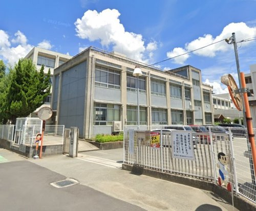 【小学校】姫路市立城西小学校まで973ｍ