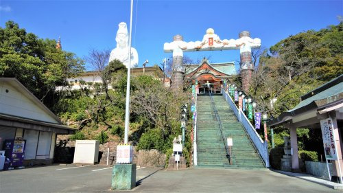 【文化財】成田山まで854ｍ