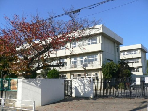 【小学校】越谷市立大間野小学校まで1167ｍ
