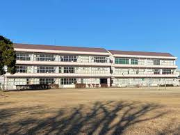 【小学校】守谷市立松前台小学校まで900ｍ