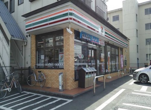 【コンビニエンスストア】セブンイレブン　厚木岡田四丁目店まで380ｍ