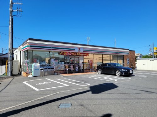【コンビニエンスストア】セブンイレブン　藤沢本鵠沼5丁目店まで330ｍ