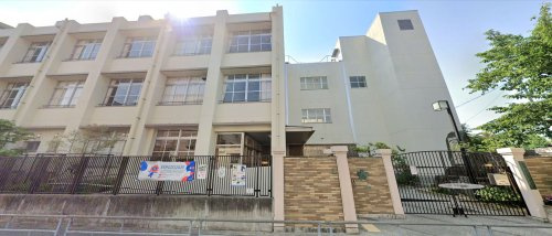 【小学校】大阪市立三軒家東小学校まで560ｍ