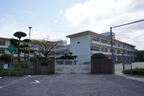 【小学校】長与町立洗切小学校まで2600ｍ