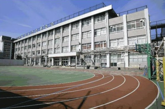 【小学校】墨田区立梅若小学校まで111ｍ