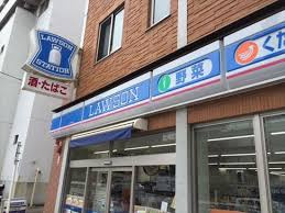 【コンビニエンスストア】ローソン　市谷仲之町店まで355ｍ