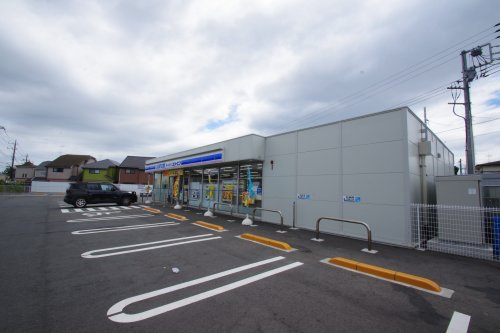 【コンビニエンスストア】ローソンスリーエフ日野郵便局前店まで564ｍ
