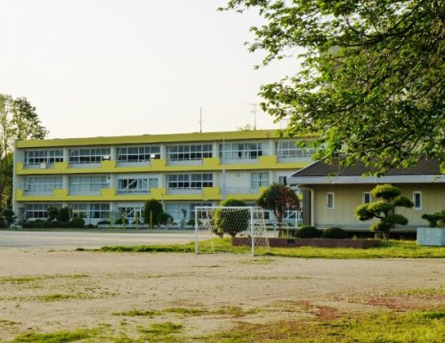 【小学校】太田小学校まで700ｍ