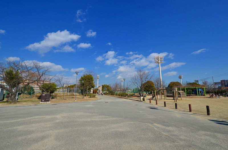 【公園】西宮中央運動公園まで1348ｍ