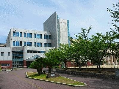 【中学校】難波中学校まで556ｍ