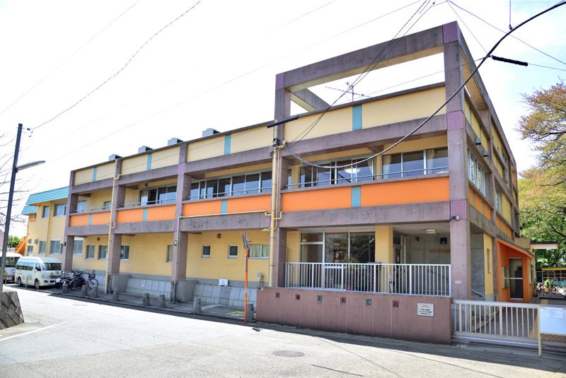 【幼稚園】慶泉幼稚園まで956ｍ