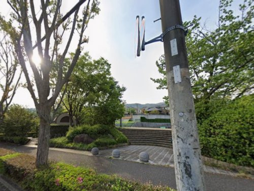 【公園】仲ノ池緑地まで1123ｍ