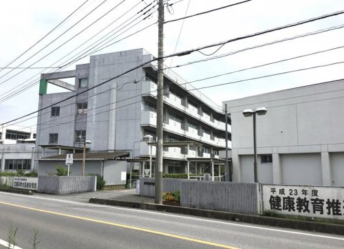 【小学校】深谷市立　深谷西小学校まで1096ｍ