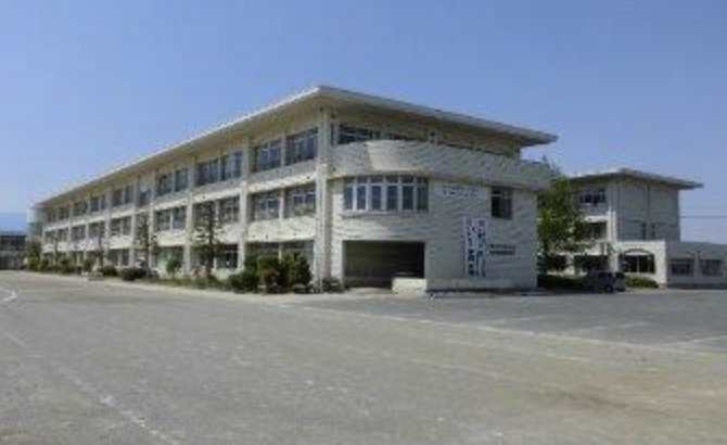 【中学校】川島中学校まで4225ｍ