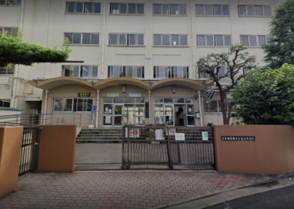 【中学校】亀有中学校まで328ｍ