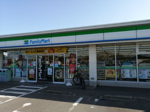 【コンビニエンスストア】ファミリーマート　筑前山家道店まで676ｍ