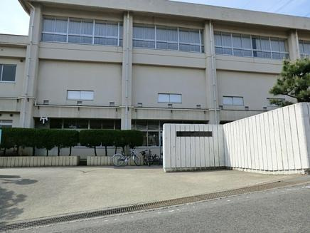 【中学校】南成瀬中学校まで996ｍ