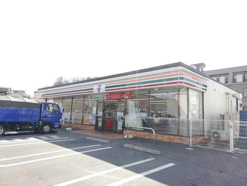 【コンビニエンスストア】セブンイレブン　八王子散田3丁目店まで604ｍ