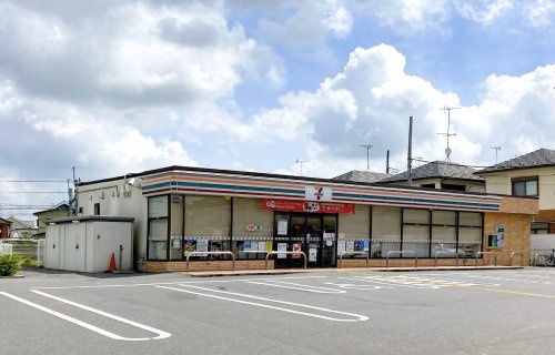 【コンビニエンスストア】セブンイレブン　鴻巣南1丁目店まで866ｍ
