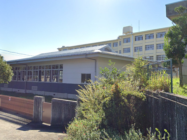 【中学校】春日井市立石尾台中学校まで1137ｍ