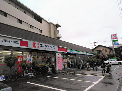 【コンビニエンスストア】ファミリーマート　品川中延四丁目店まで305ｍ