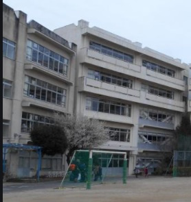 【小学校】松戸市立小金小学校まで729ｍ