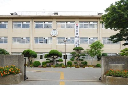 【中学校】佐倉市立志津中学校まで210ｍ