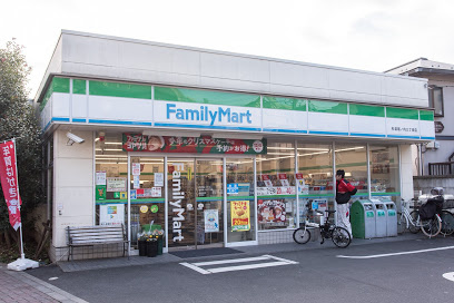 【コンビニエンスストア】ファミリーマート　杉並堀ノ内三丁目店まで336ｍ