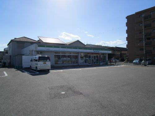 【コンビニエンスストア】ファミリーマート高知介良店まで274ｍ