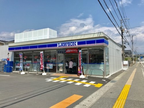 【コンビニエンスストア】ローソン高知介良乙店まで289ｍ